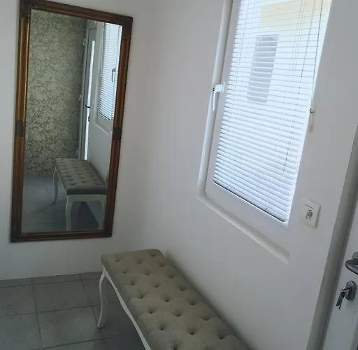 With Free Parking, Washer & Dryer * Ljubljana