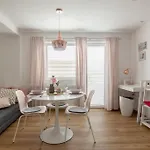 With Free Parking, Washer & Dryer Apartment *