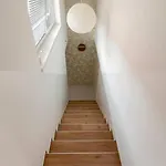Apartment With Free Parking, Washer & Dryer