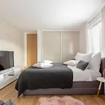 With Free Parking, Washer & Dryer Apartament