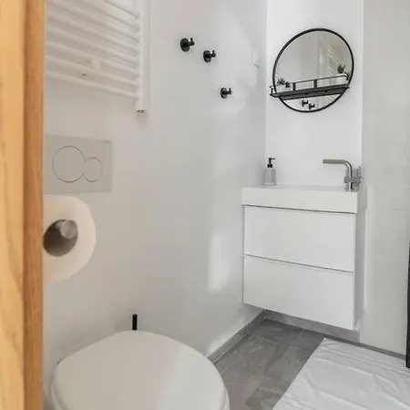 Rosegold Free Parking Bikes Washer&dryer * Λιουμπλιάνα