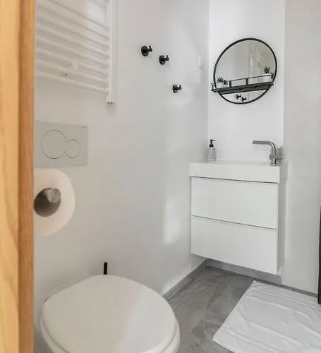 With Free Parking, Washer & Dryer * Lublaň